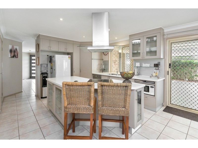 310 Whitehill Road, Flinders View QLD 4305