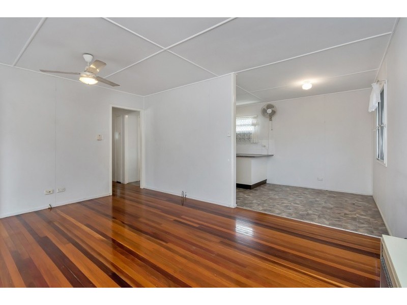 5 Maenporth Street, Leichhardt QLD 4305