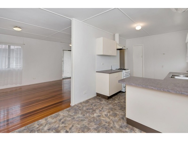 5 Maenporth Street, Leichhardt QLD 4305