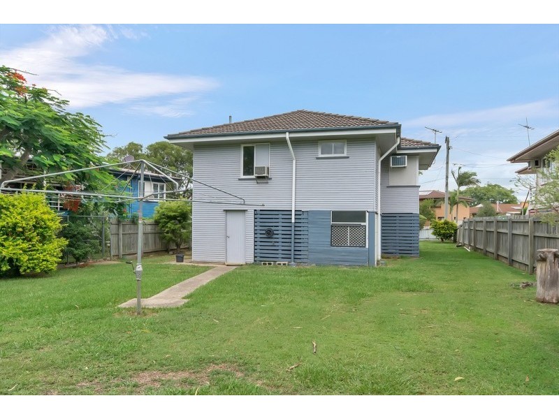 5 Maenporth Street, Leichhardt QLD 4305