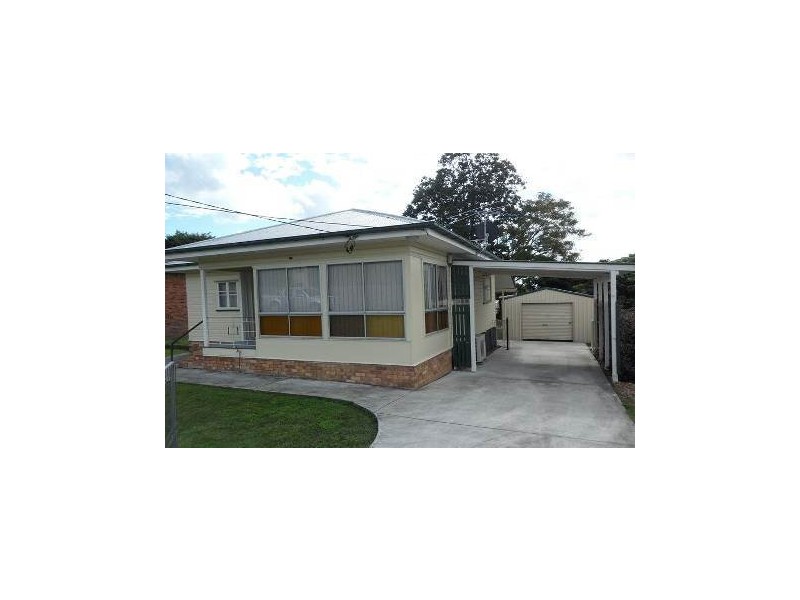 136 Glebe Road, Booval QLD 4304