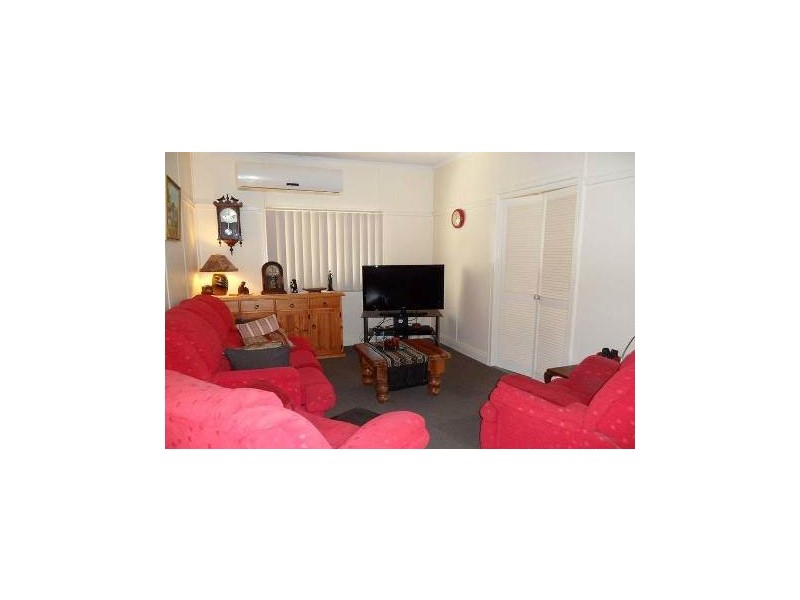 136 Glebe Road, Booval QLD 4304