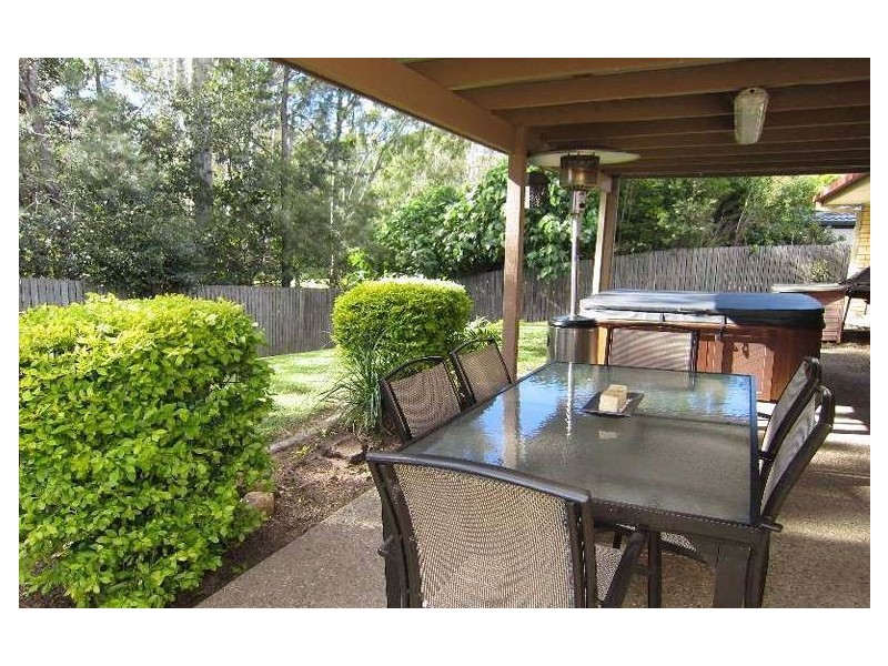 10 Arabian Close, Yamanto QLD 4305