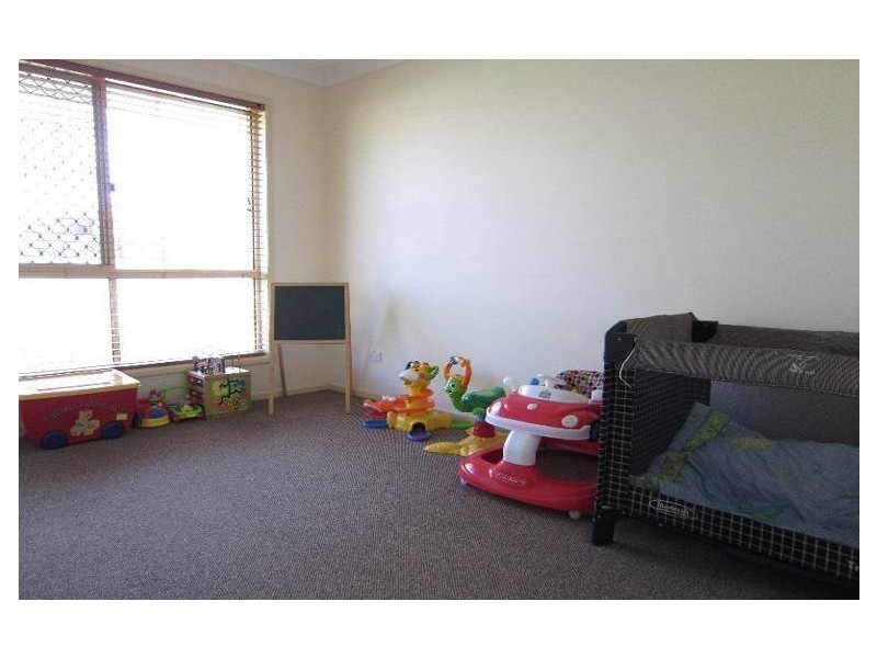 10 Arabian Close, Yamanto QLD 4305