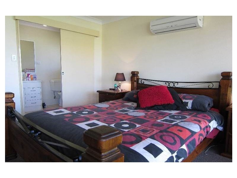 10 Arabian Close, Yamanto QLD 4305