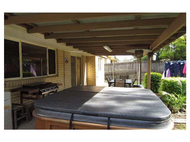 10 Arabian Close, Yamanto QLD 4305