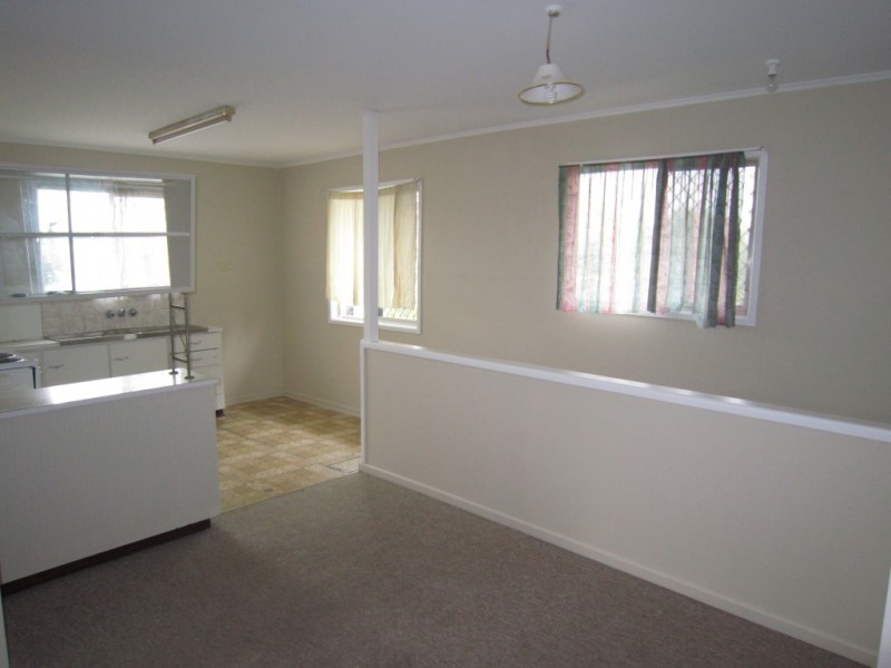 101 Robertson Road, Raceview QLD 4305