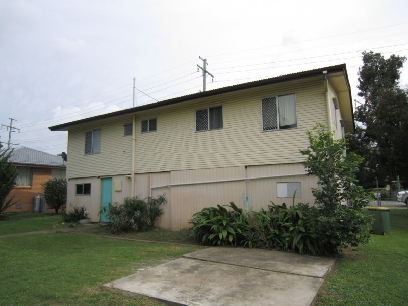 101 Robertson Road, Raceview QLD 4305