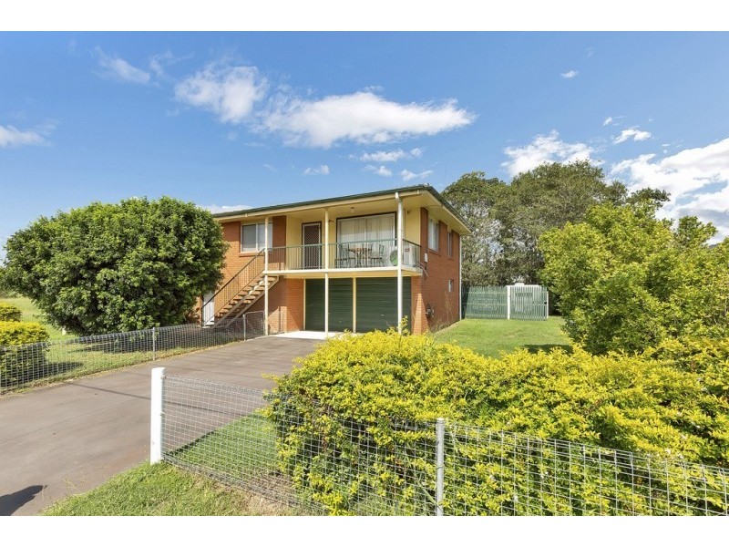 11 Bergins Hill Road, Bundamba QLD 4304