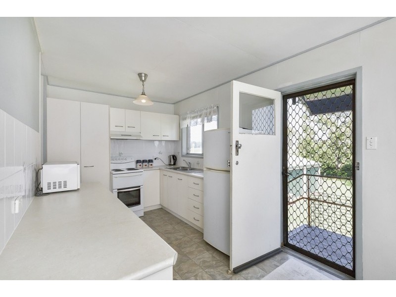 11 Bergins Hill Road, Bundamba QLD 4304