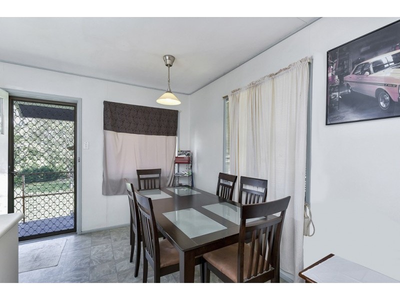 11 Bergins Hill Road, Bundamba QLD 4304