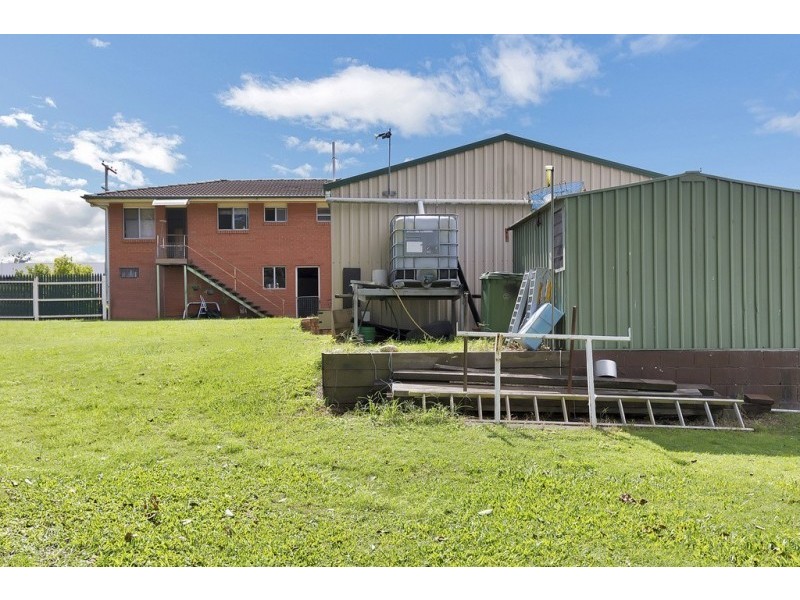 11 Bergins Hill Road, Bundamba QLD 4304