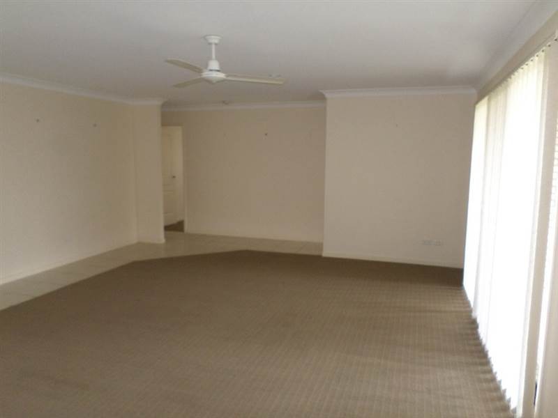 6 Willow Close, Raceview QLD 4305
