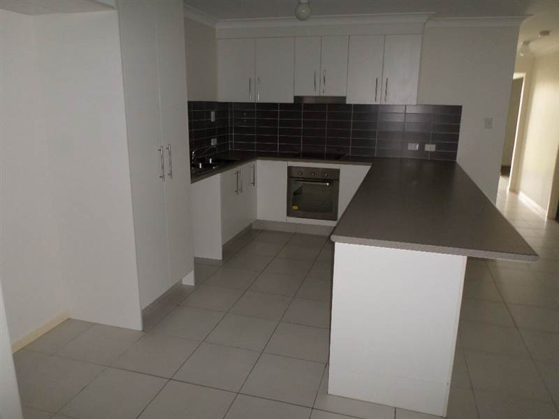 6 Willow Close, Raceview QLD 4305