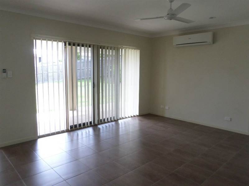 13 Spotted Gum Crescent, Flinders View QLD 4305
