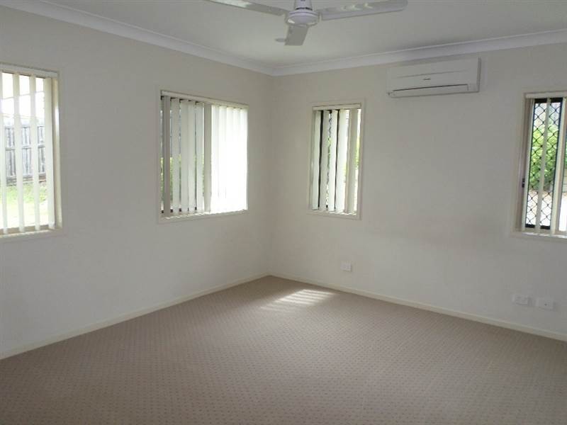 13 Spotted Gum Crescent, Flinders View QLD 4305