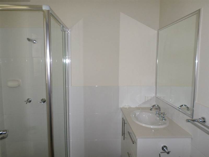 13 Spotted Gum Crescent, Flinders View QLD 4305