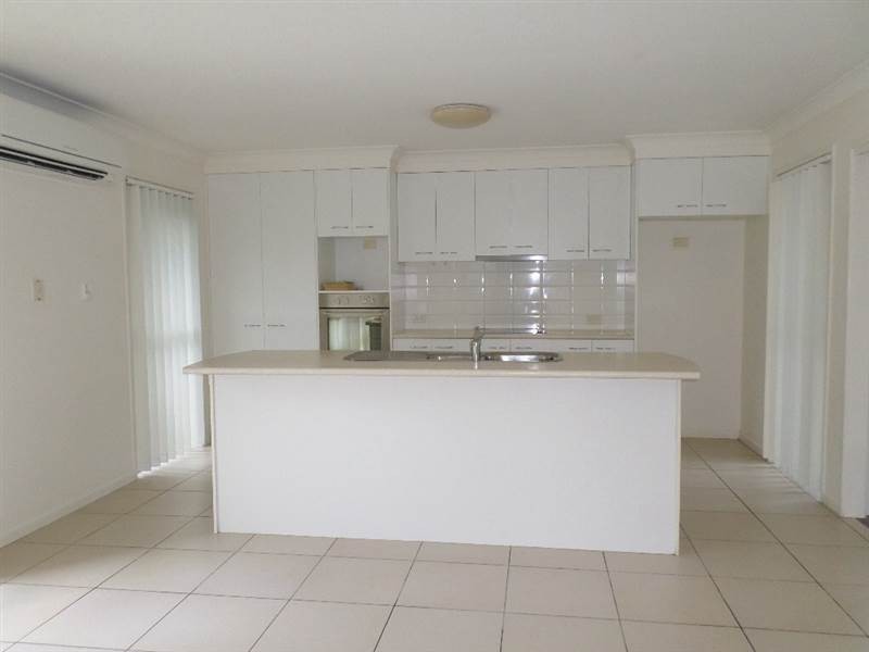 4 Cottonwood Court, Brassall QLD 4305