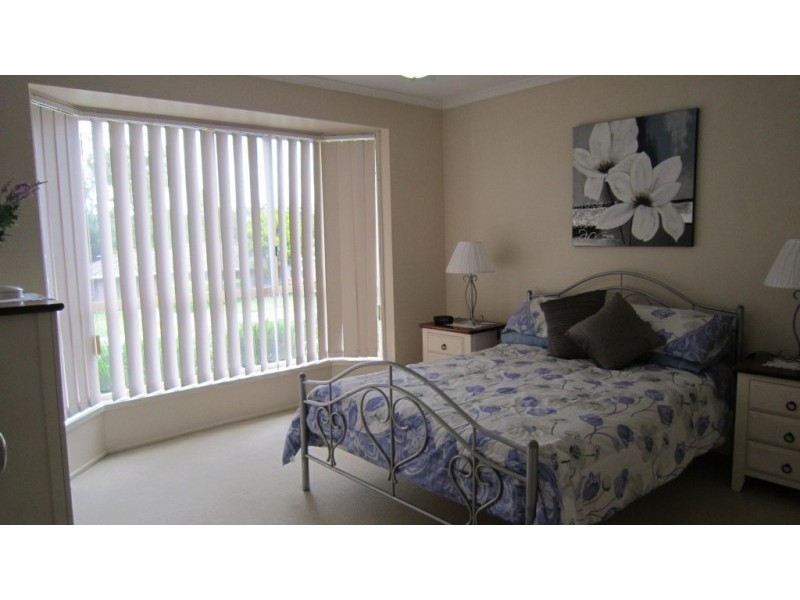 97 Equestrian Drive, Yamanto QLD 4305
