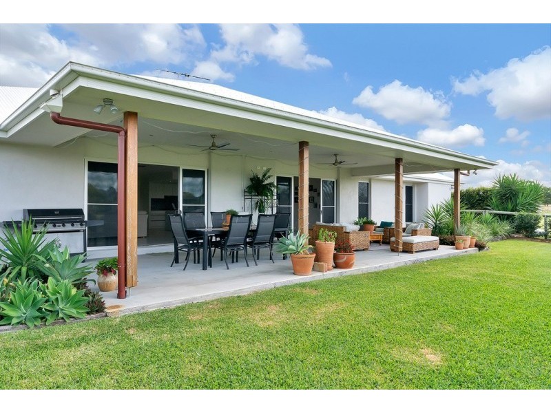 35 Peak Court, Peak Crossing QLD 4306