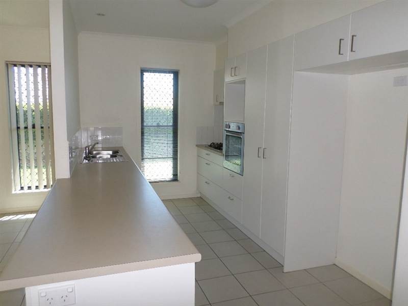 46 Willowtree Drive, Flinders View QLD 4305
