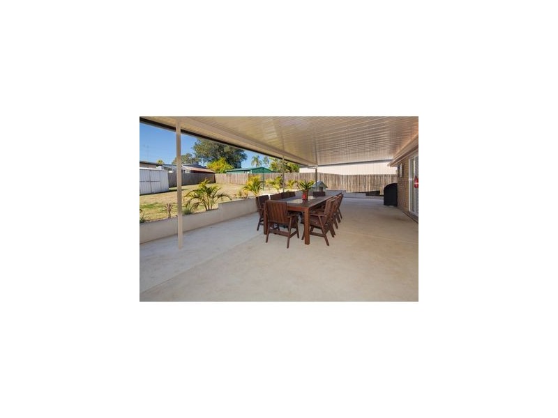 3 Wallace Street, Flinders View QLD 4305