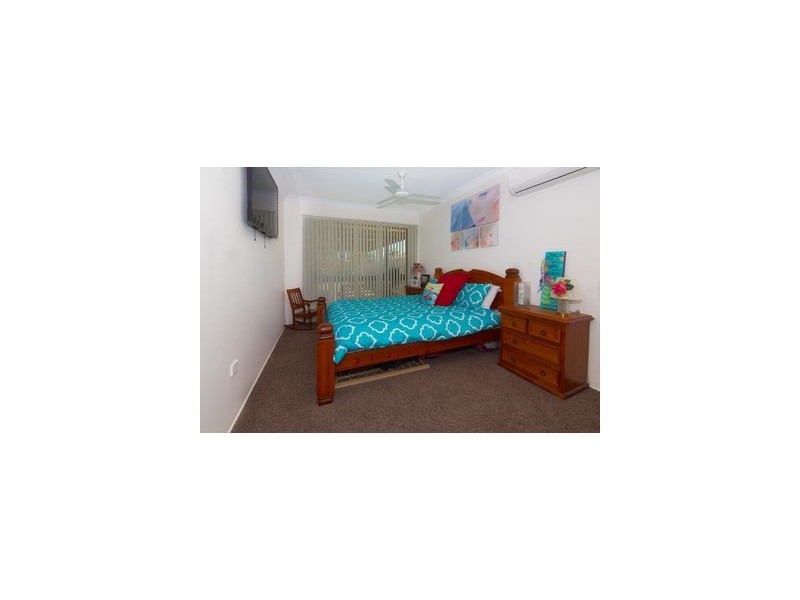 3 Wallace Street, Flinders View QLD 4305