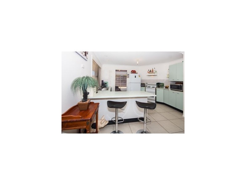 3 Wallace Street, Flinders View QLD 4305