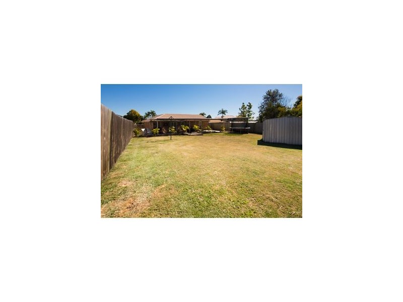 3 Wallace Street, Flinders View QLD 4305