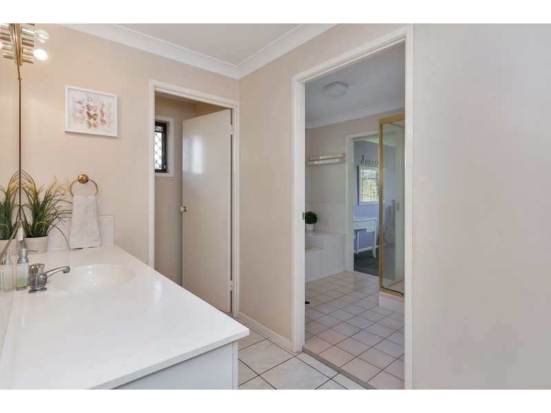 62 Equestrian Drive, Yamanto QLD 4305