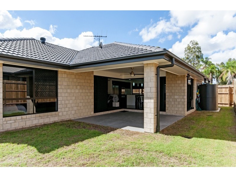 13 Spey Close, Deebing Heights QLD 4306