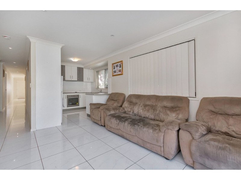 11 Galah Street, Churchill QLD 4305