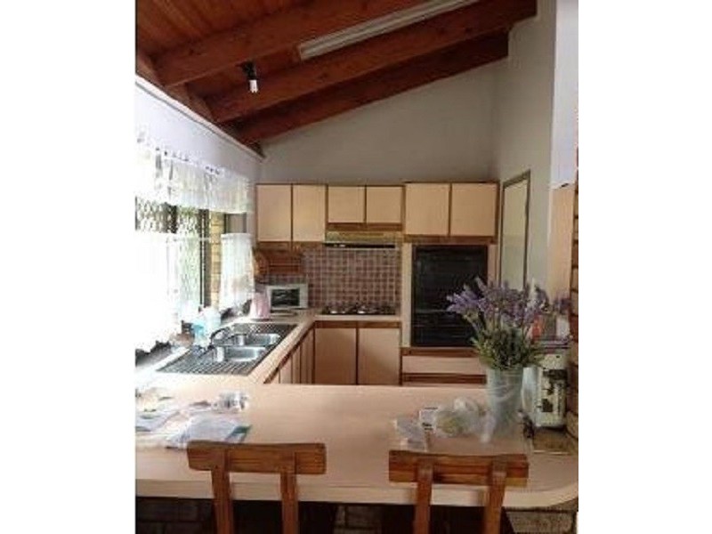 5 Gorston Close, Yamanto QLD 4305