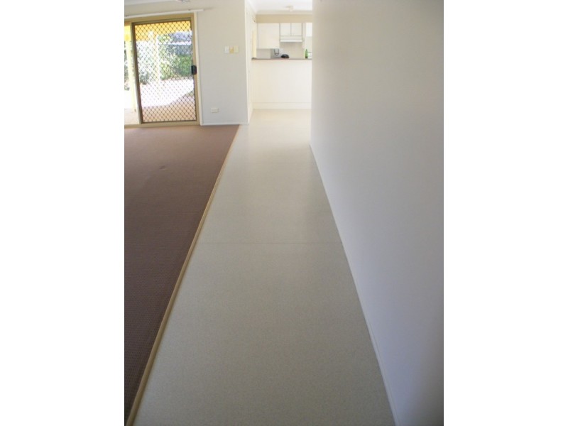 21 Dianthus Place, Flinders View QLD 4305