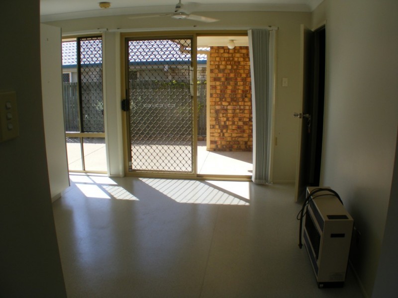 21 Dianthus Place, Flinders View QLD 4305