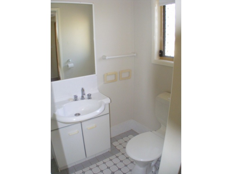 21 Dianthus Place, Flinders View QLD 4305