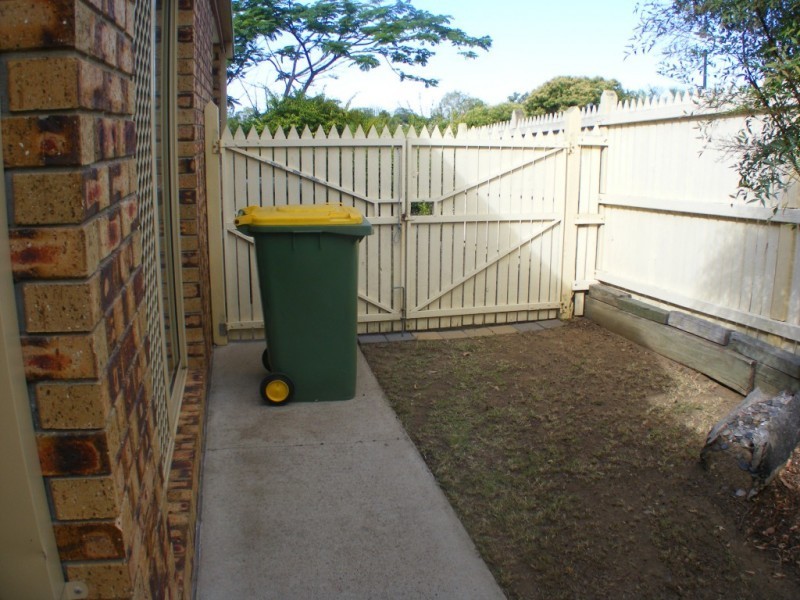 21 Dianthus Place, Flinders View QLD 4305