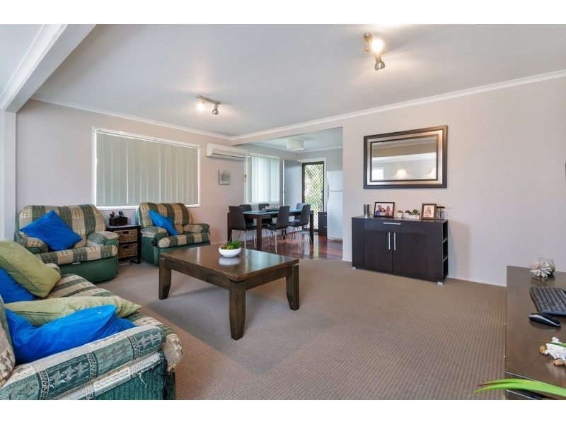 9 Chifley Crescent, Brassall QLD 4305