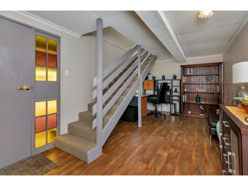 9 Chifley Crescent, Brassall QLD 4305