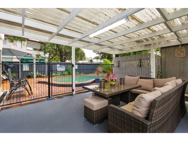 9 Chifley Crescent, Brassall QLD 4305