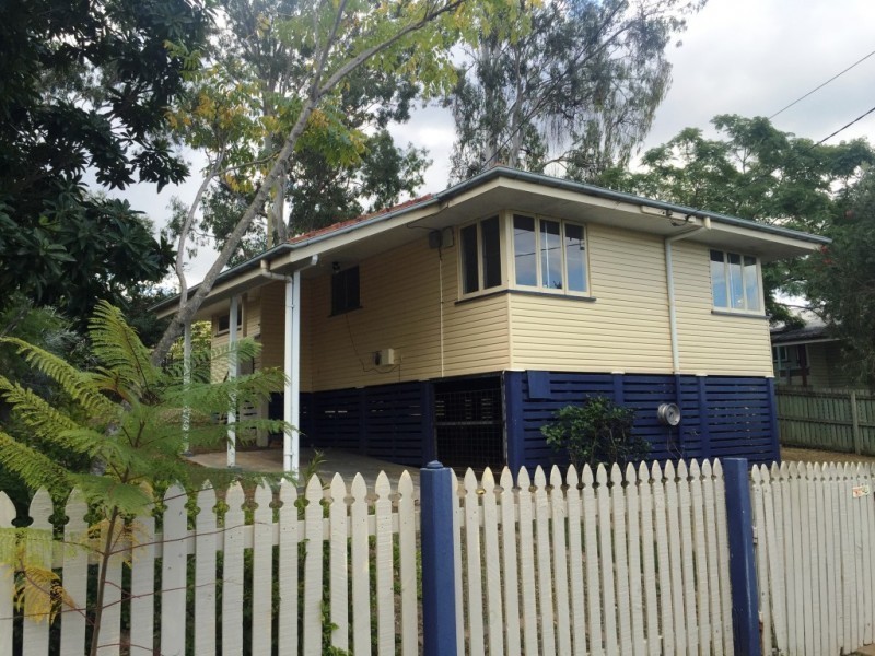 22 Wentworth Street, Leichhardt QLD 4305