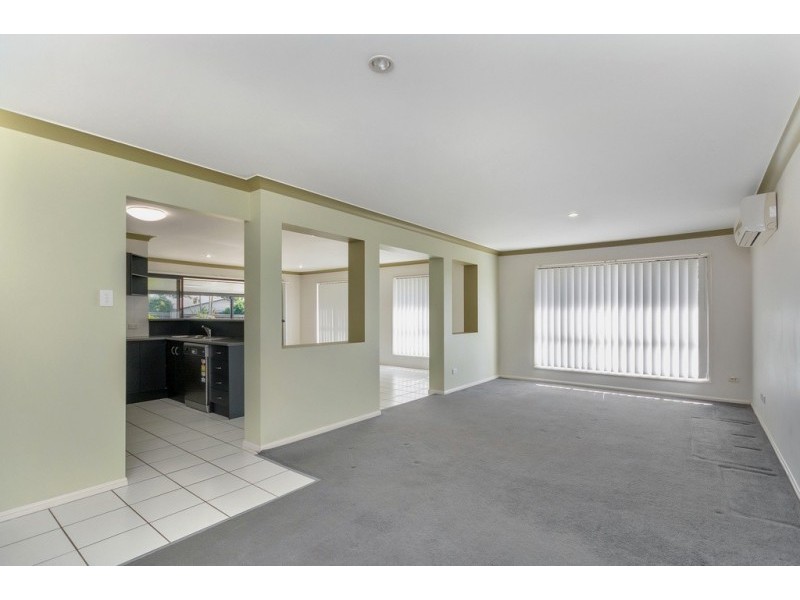 25 Banksia Drive, Raceview QLD 4305