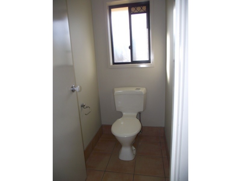 18 Sandhurst Place, Brassall QLD 4305