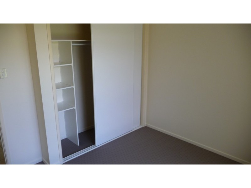 8 Darlington Court, Flinders View QLD 4305