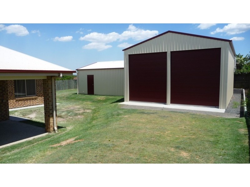 8 Darlington Court, Flinders View QLD 4305
