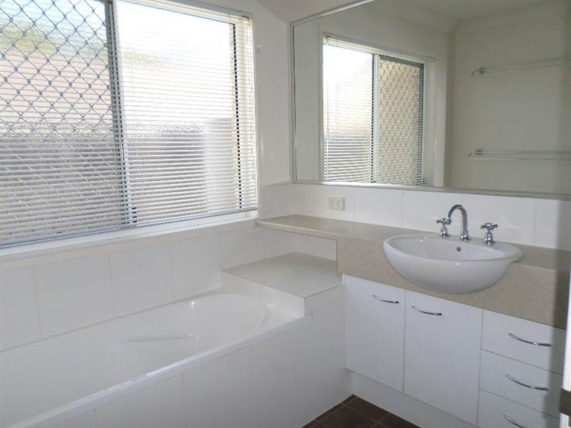 10 Cedarwood Drive, Brassall QLD 4305