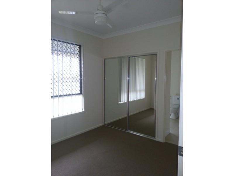 13 Iris Court, Yamanto QLD 4305