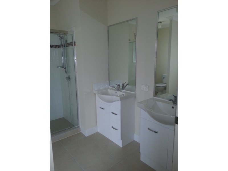 13 Iris Court, Yamanto QLD 4305