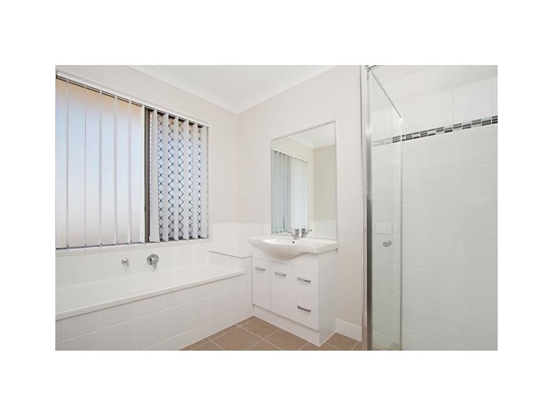 13 Iris Court, Yamanto QLD 4305