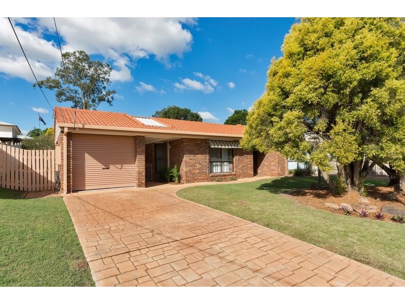 9 Boettcher Ave, Flinders View QLD 4305